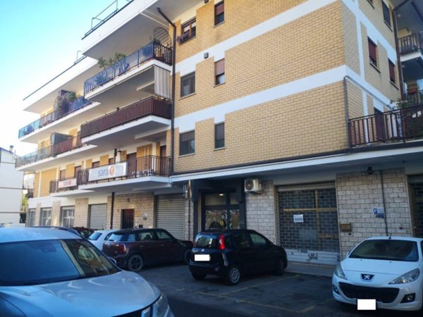 negozio in vendita a Colleferro