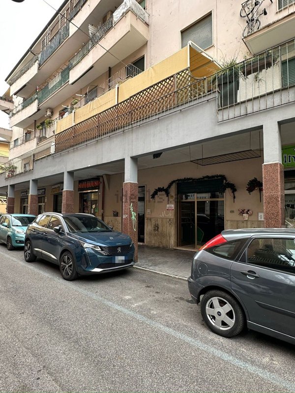 locale commerciale in vendita a Colleferro
