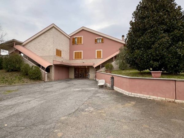 casa indipendente in vendita a Colleferro