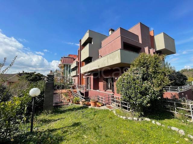 casa indipendente in vendita a Colleferro