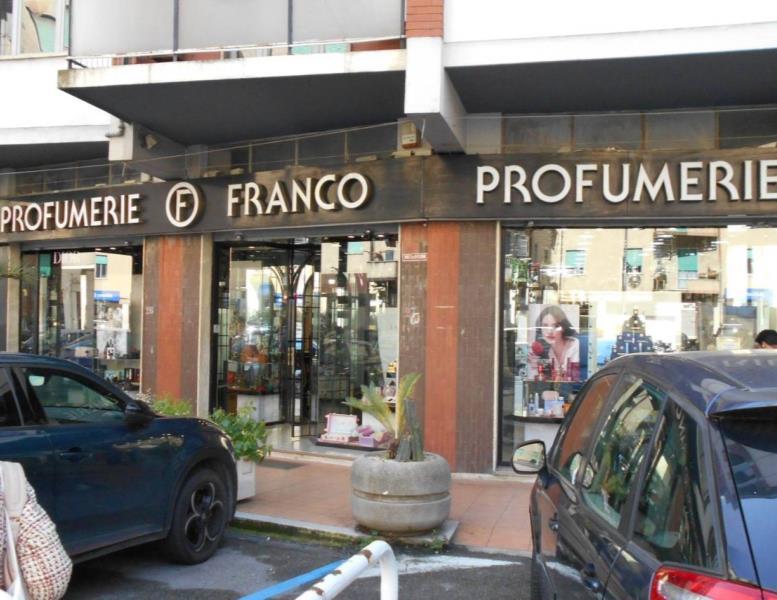 locale commerciale in vendita a Colleferro