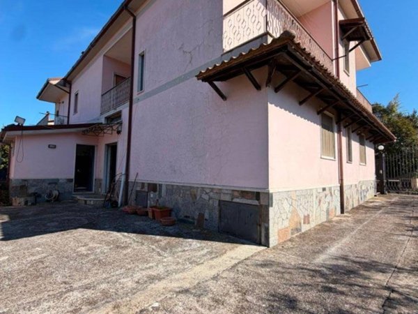 casa indipendente in vendita a Colleferro