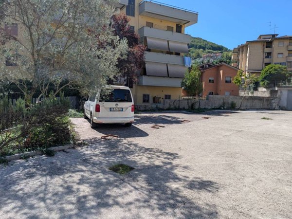 casa indipendente in vendita a Colleferro