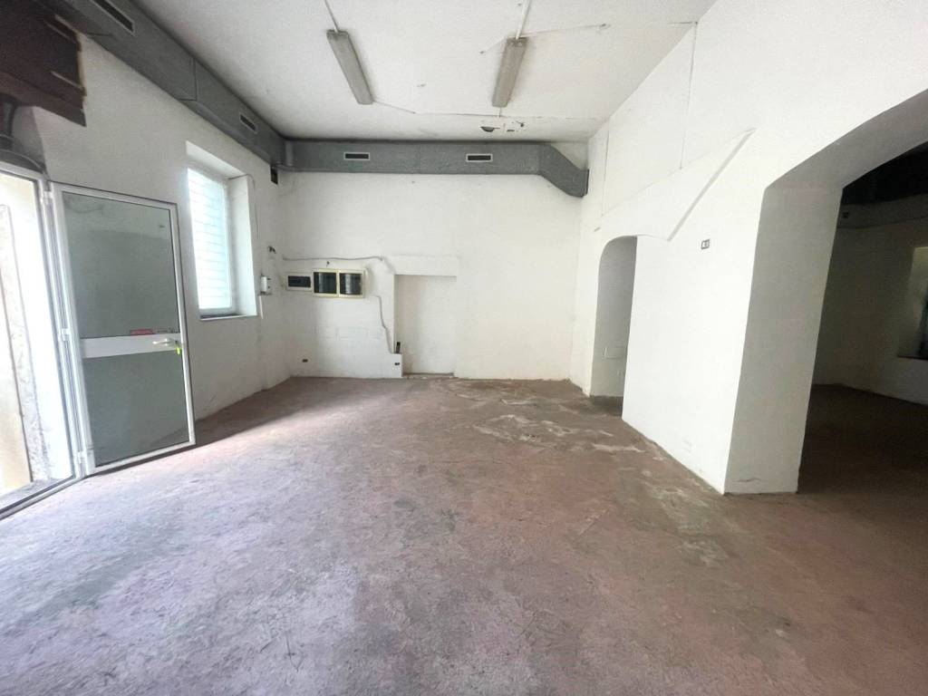 negozio in vendita a Colleferro