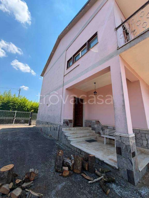 casa indipendente in vendita a Colleferro