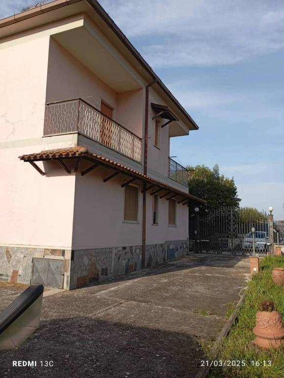 casa indipendente in vendita a Colleferro