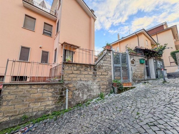 appartamento in vendita a Colonna