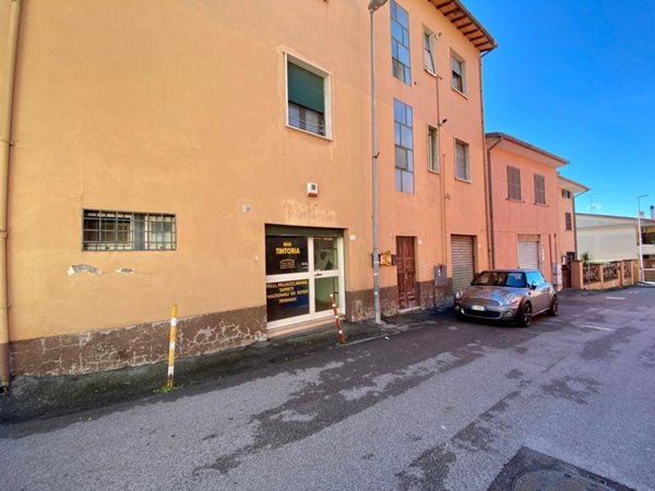 locale commerciale in vendita a Colonna