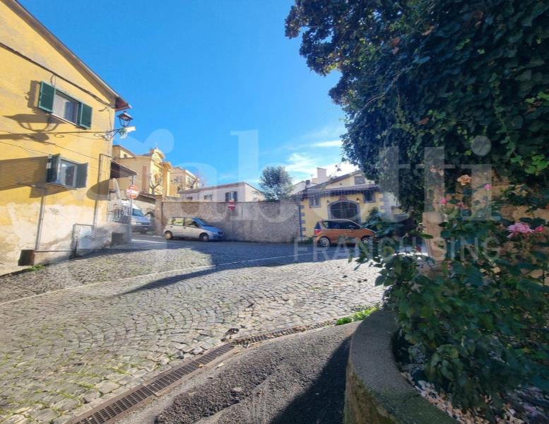 appartamento in vendita a Colonna