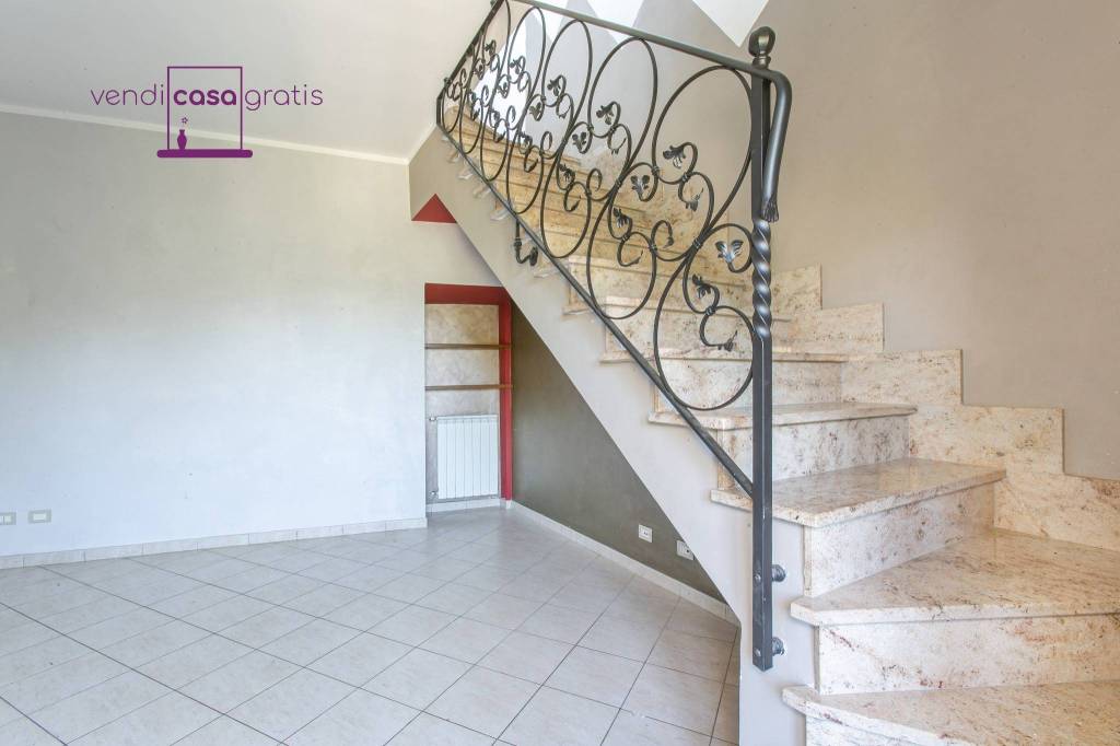 appartamento in vendita a Colonna