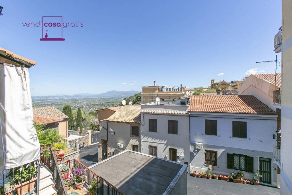 appartamento in vendita a Colonna