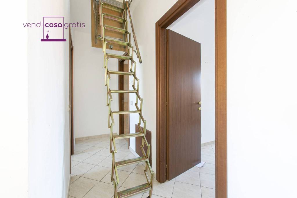 appartamento in vendita a Colonna