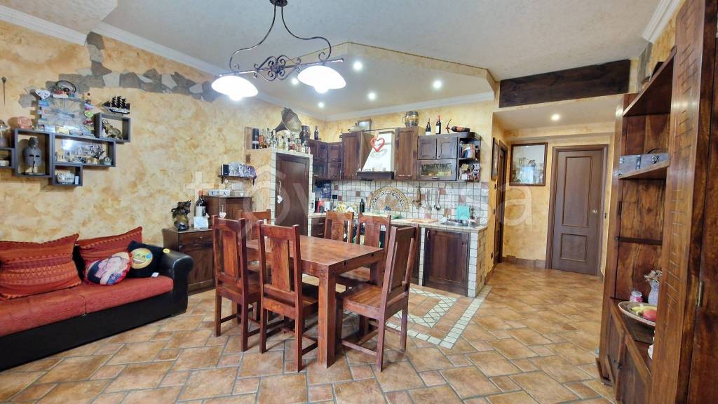 appartamento in vendita a Colonna