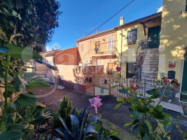 appartamento in vendita a Colonna