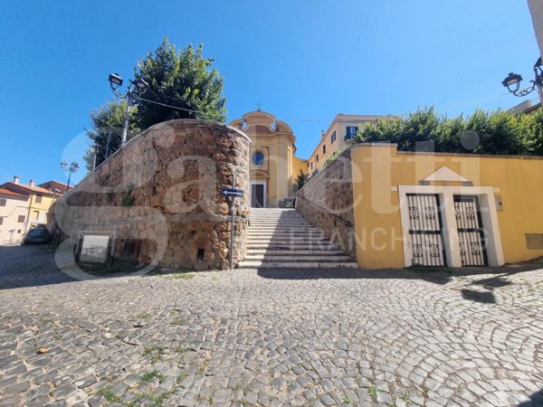 appartamento in vendita a Colonna