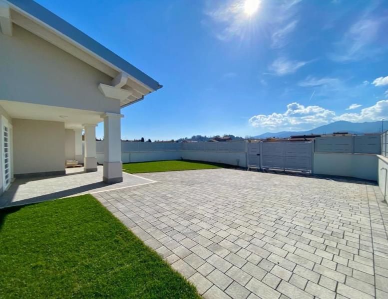 casa indipendente in vendita a Colonna