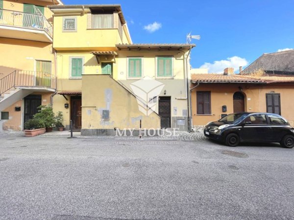 appartamento in vendita a Colonna