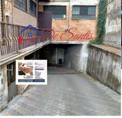 negozio in vendita a Colonna