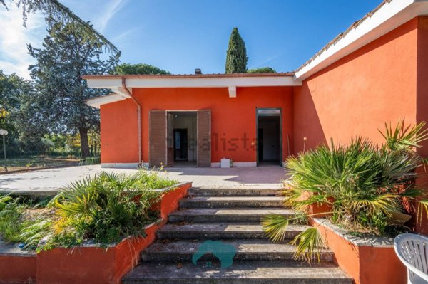 casa indipendente in vendita a Colonna