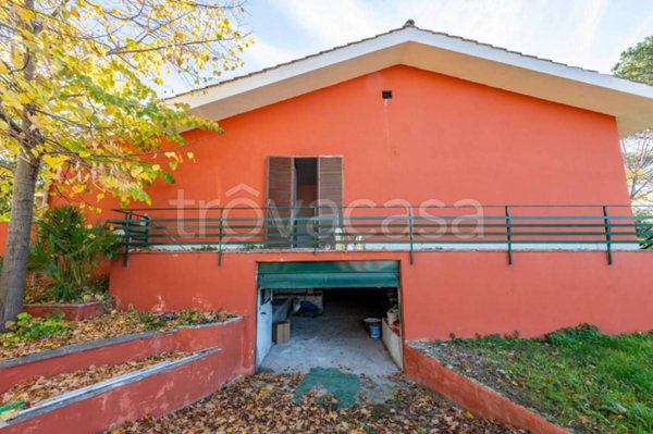 casa indipendente in vendita a Colonna