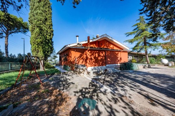 casa indipendente in vendita a Colonna