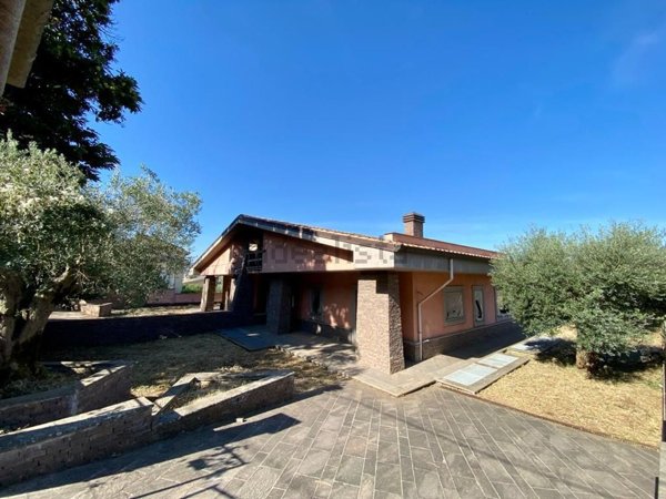 casa indipendente in vendita a Colonna