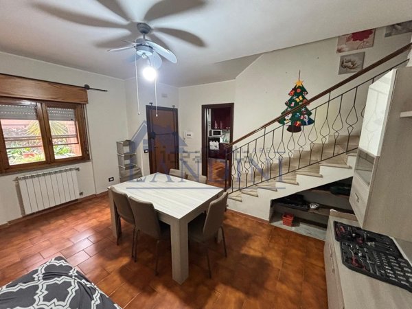 quadrivano in vendita a Colonna