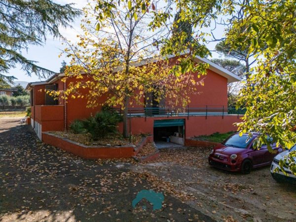 casa indipendente in vendita a Colonna