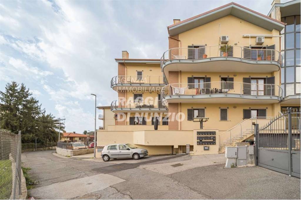 appartamento in vendita a Colonna