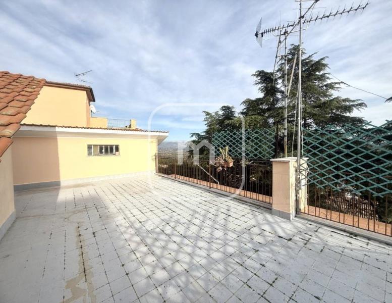 appartamento in vendita a Colonna