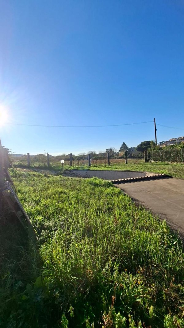 locale di sgombero in vendita a Colonna