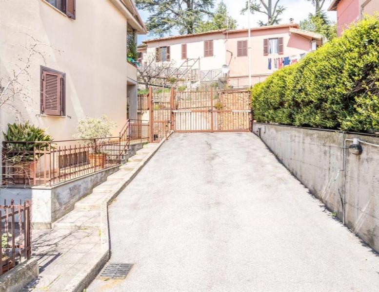 appartamento in vendita a Colonna