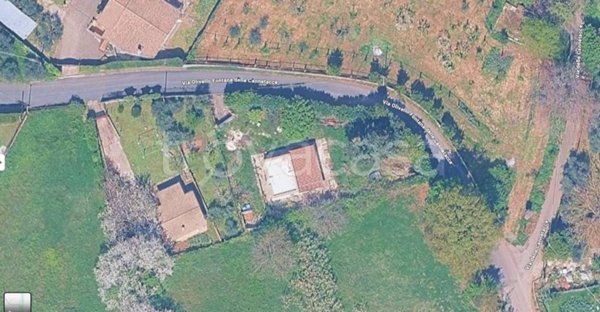 casa indipendente in vendita a Colonna