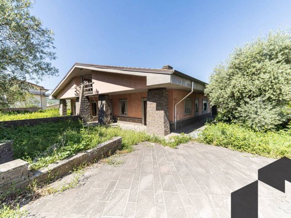casa indipendente in vendita a Colonna