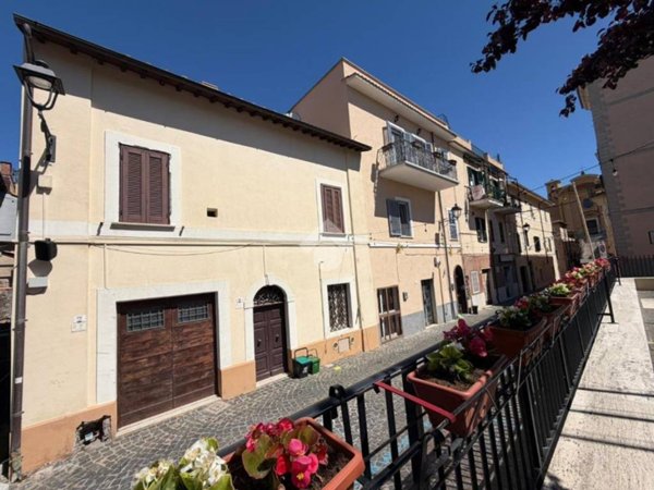 appartamento in vendita a Colonna