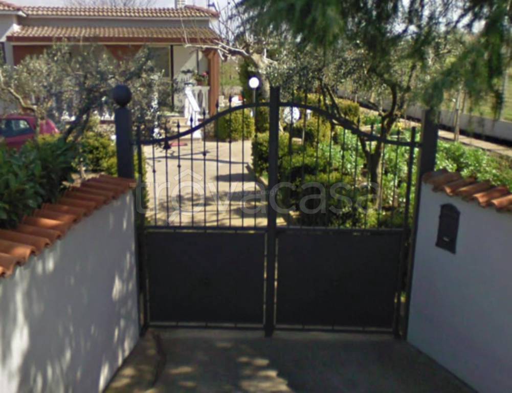 casa indipendente in vendita a Colonna