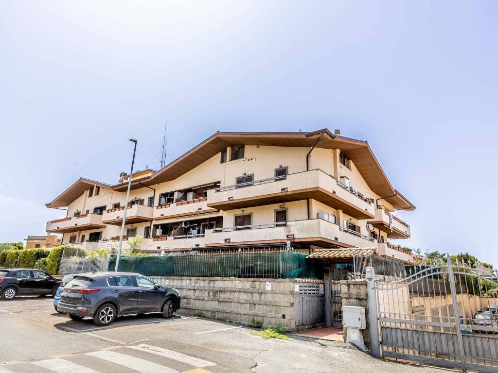 appartamento in vendita a Colonna