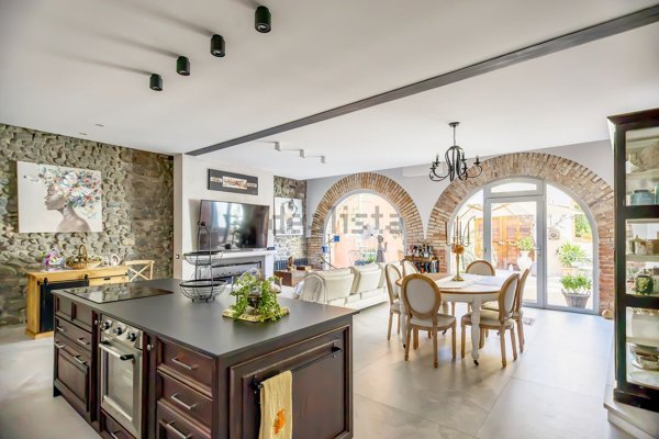 casa indipendente in vendita a Colonna
