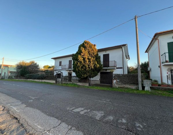 casa indipendente in vendita a Fiano Romano