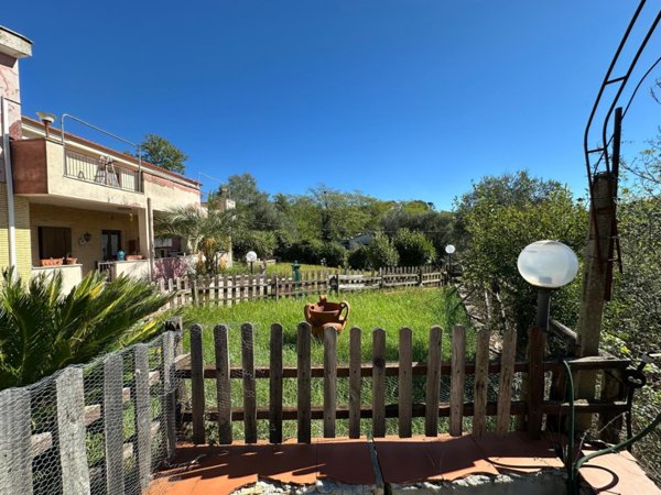 casa indipendente in vendita a Fiano Romano