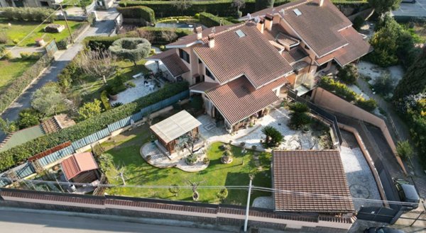 casa indipendente in vendita a Fiano Romano