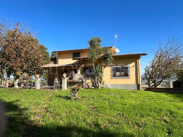 casa indipendente in vendita a Fiano Romano