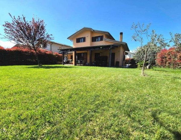 casa indipendente in vendita a Fiano Romano