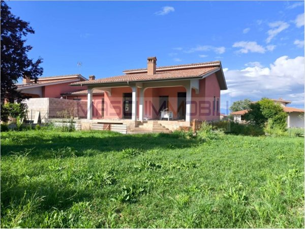 casa indipendente in vendita a Fiano Romano