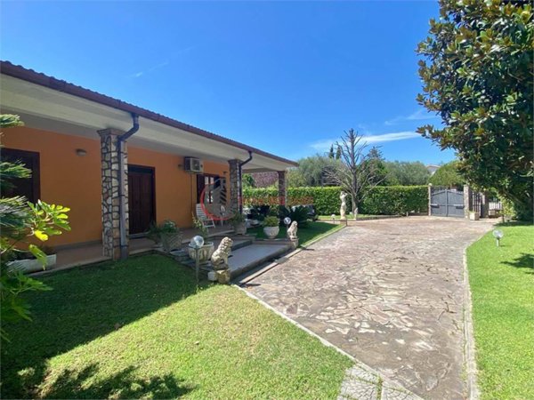 casa indipendente in vendita a Fiano Romano