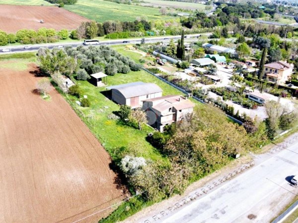 casa indipendente in vendita a Fiano Romano