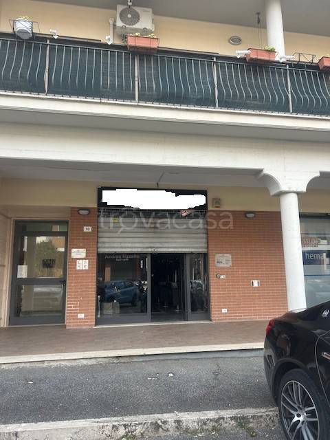 negozio in vendita a Fiano Romano