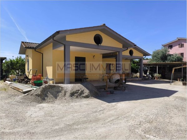 casa indipendente in vendita a Fiano Romano