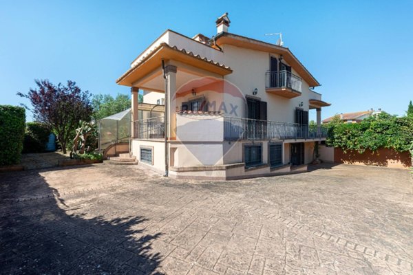 casa indipendente in vendita a Fiano Romano
