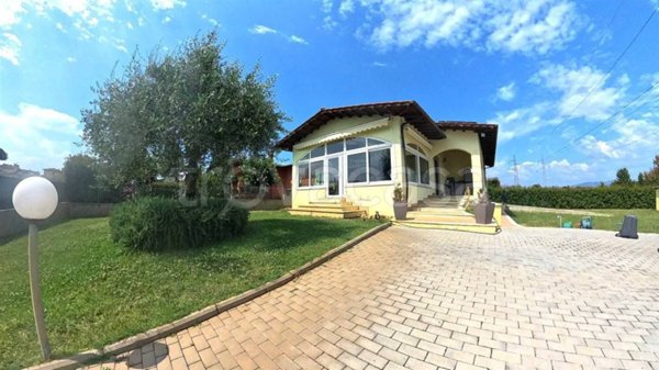 casa indipendente in vendita a Fiano Romano